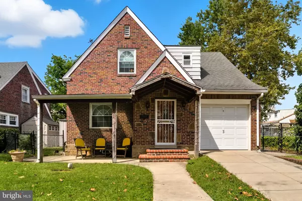 Philadelphia, PA 19111,7004 LORETTO AVE