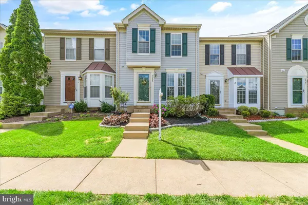 9008 CORIANDER CIR, Manassas, VA 20110