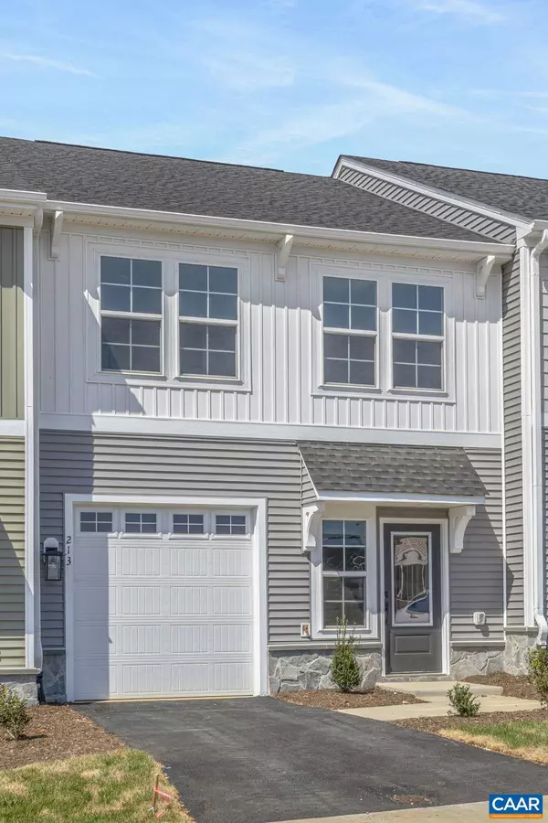 Waynesboro, VA 22980,213 SUNBIRD LN