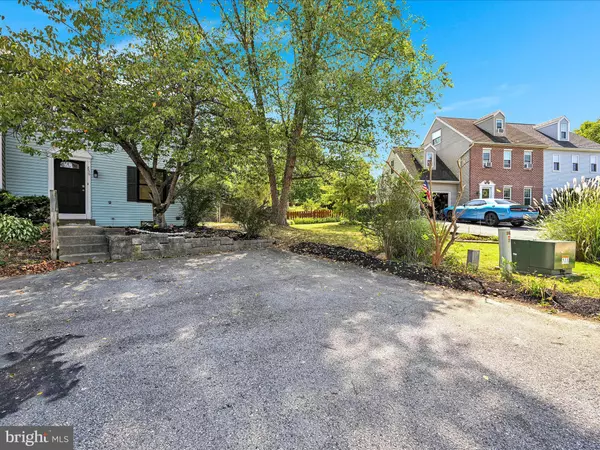 Mount Joy, PA 17552,856 PENNY LN