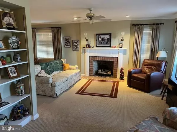 Oxford, MD 21654,102-B J L THOMPSON ST #2B