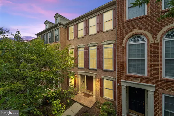Chantilly, VA 20152,25817 MEWS TER