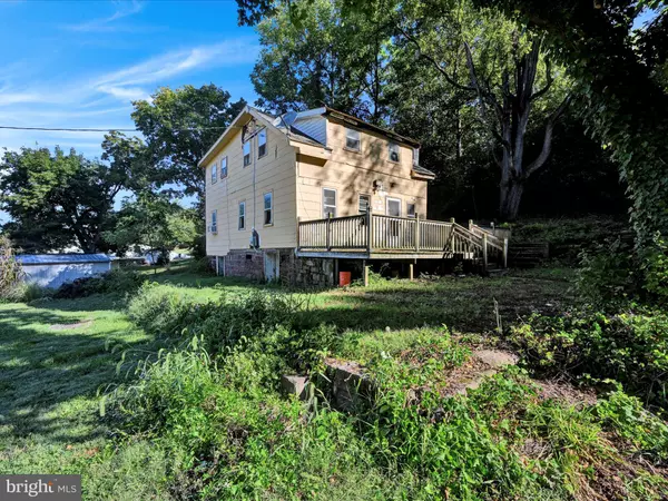 Newmanstown, PA 17073,174 DISTILLERY RD