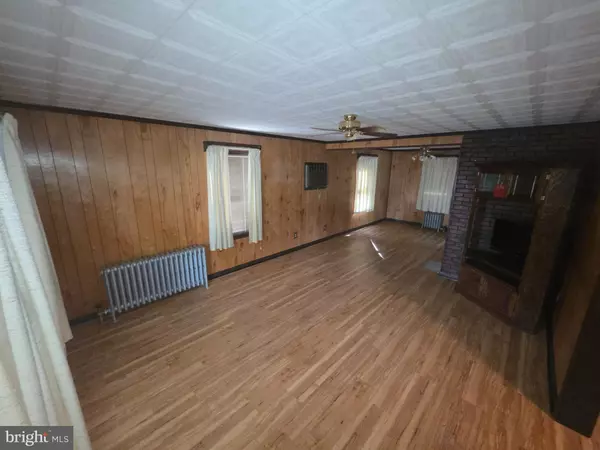 Martinsburg, WV 25401,1003 S RALEIGH ST