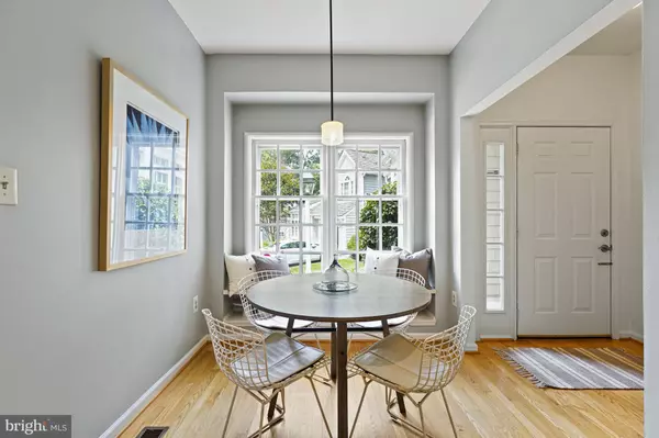 Reston, VA 20194,1247 LAMPLIGHTER WAY