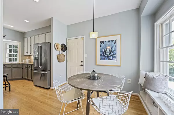 Reston, VA 20194,1247 LAMPLIGHTER WAY