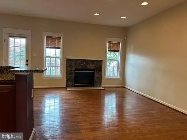 Lumberton, NJ 08048,16 PEPPERMINT DR