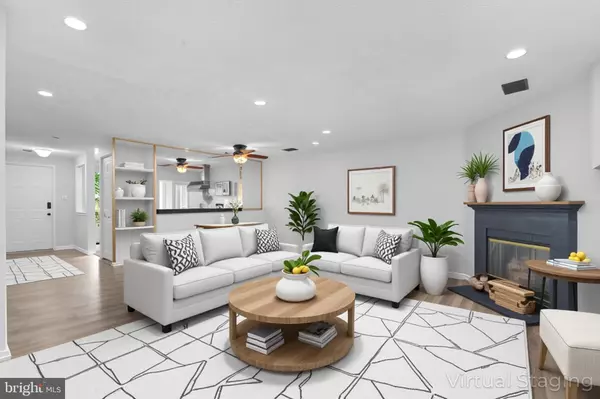 8729 RITCHBORO RD, District Heights, MD 20747