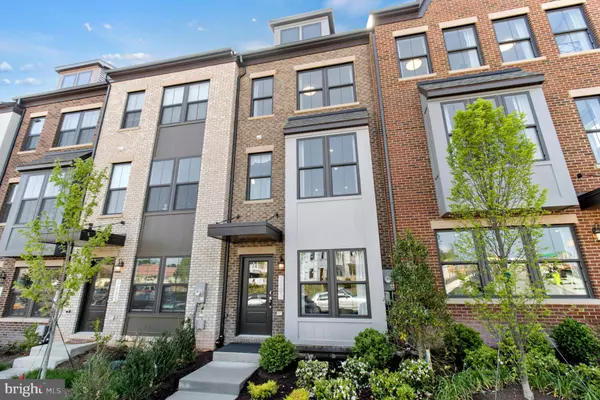 Hyattsville, MD 20782,3427 WHIPPITT WAY