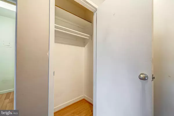 Arlington, VA 22209,1111 ARLINGTON BLVD #317