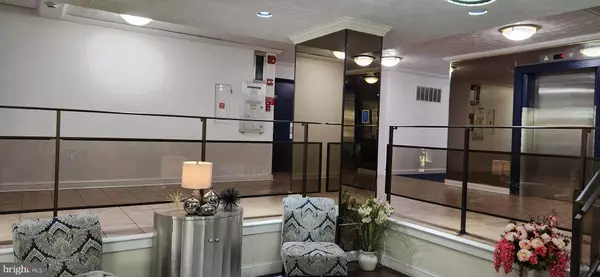 Arlington, VA 22209,1111 ARLINGTON BLVD #317
