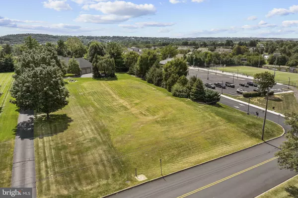 Ephrata, PA 17522,992 HAMMON AVE