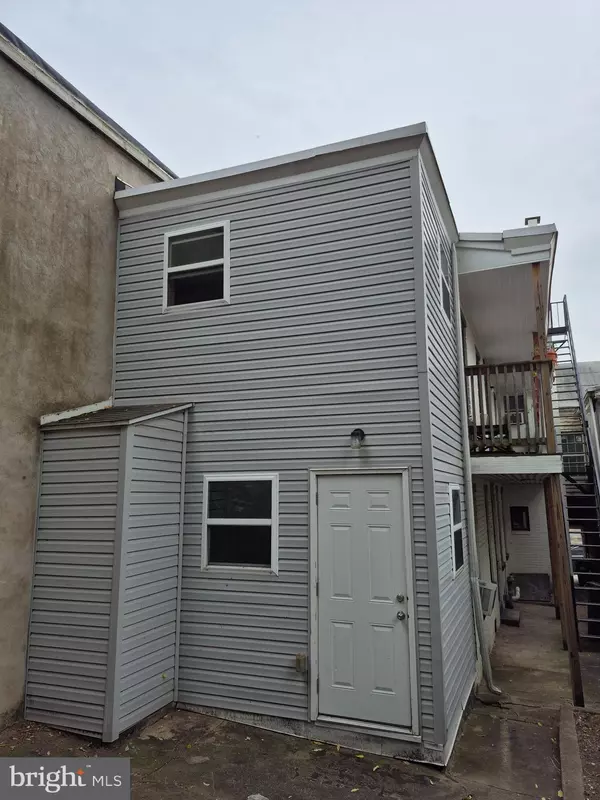 Reading, PA 19601,105 N 10TH ST