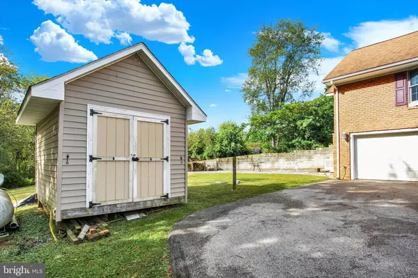 Hanover, PA 17331,105 BEE JAY LN