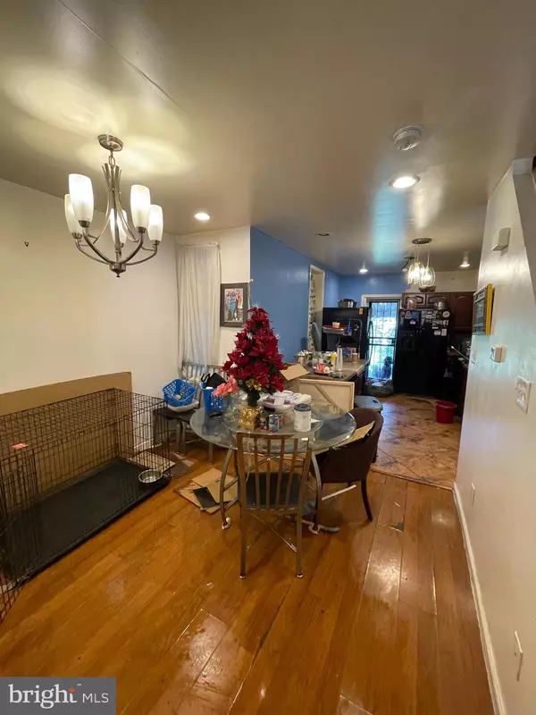 Philadelphia, PA 19151,420 N SALFORD ST
