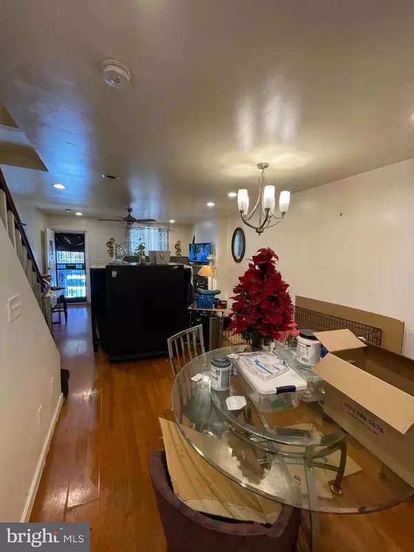 Philadelphia, PA 19151,420 N SALFORD ST