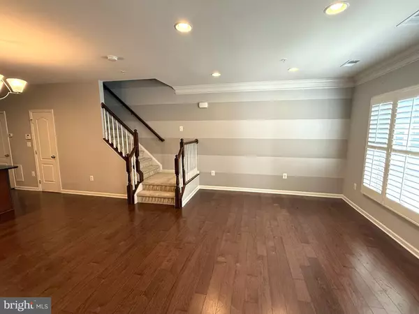 Ashburn, VA 20148,43132 THOROUGHFARE GAP TER