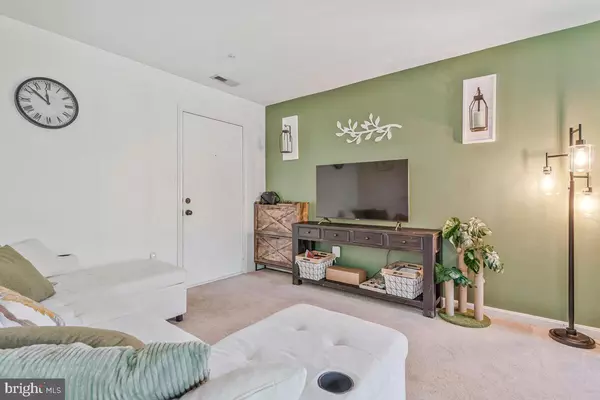 California, MD 20619,44790 LOCUST RIDGE CT #11B