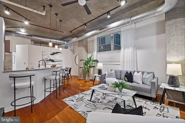 Philadelphia, PA 19106,113 N BREAD ST #3D1