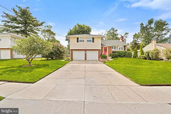 Cherry Hill, NJ 08002,109 WEATHER VANE DR