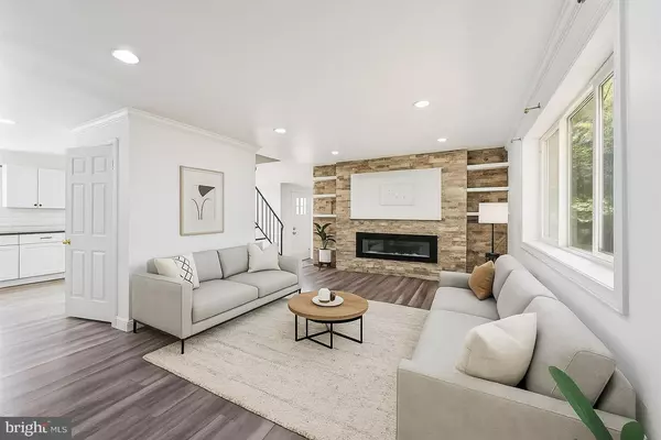 Capitol Heights, MD 20743,803 BOOKER DR