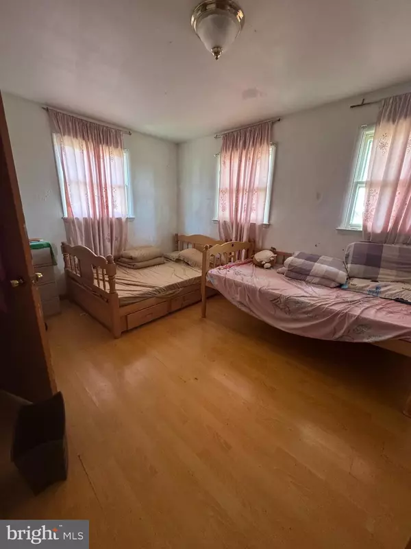 Pemberton, NJ 08068,26 NICHOLAS ST