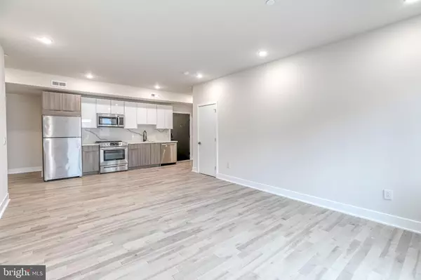 Philadelphia, PA 19122,1518 N 8TH ST #2