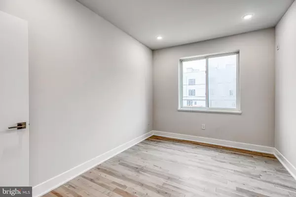 Philadelphia, PA 19122,1518 N 8TH ST #2