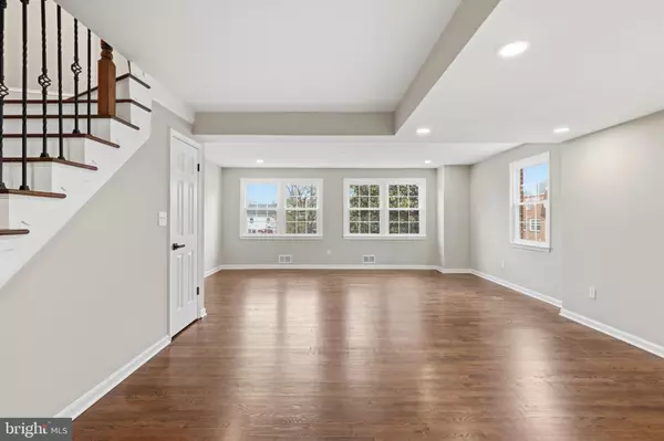 Fairfax, VA 22030,10400 WHITEHEAD ST