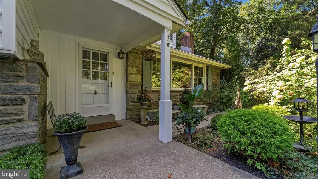 23 W DARTMOUTH CIR, Media, PA 19063
