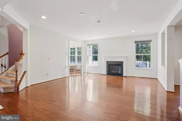 Cinnaminson, NJ 08077,5 OLMSTED LN