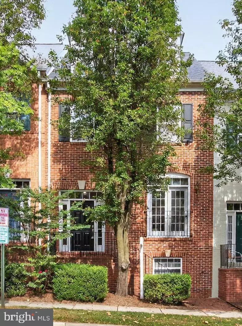 Rockville, MD 20850,909 CRESTFIELD DR