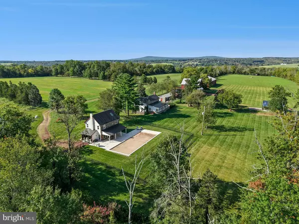 Upper Black Eddy, PA 18972,119 CENTER HILL RD