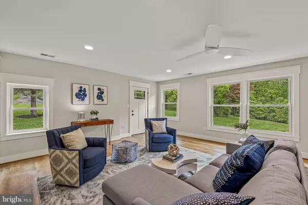 Linden, VA 22642,5861 VINE LN