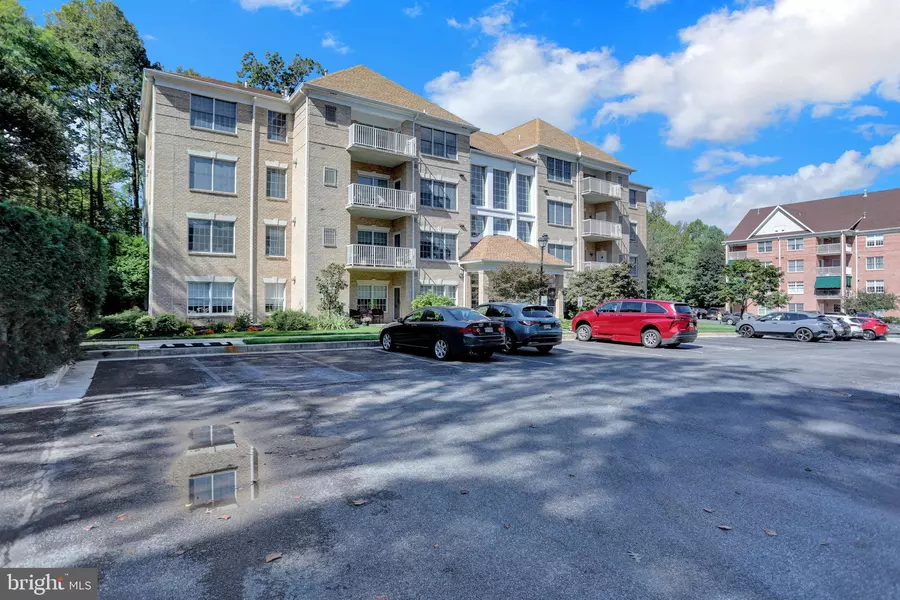 661 STRAFFAN DR #401, Lutherville Timonium, MD 21093