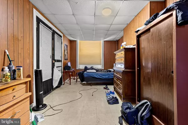 York, PA 17401,23 S WEST ST