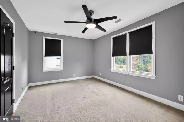 Washington, DC 20032,720 CONGRESS ST SE