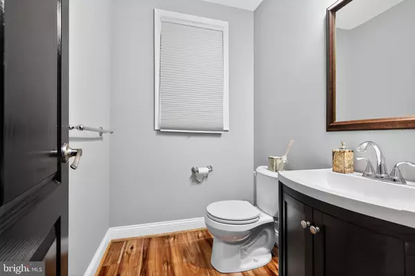 Washington, DC 20032,720 CONGRESS ST SE