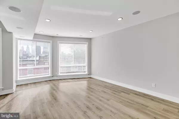 Philadelphia, PA 19130,1617 BROWN ST #6