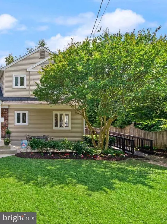 4614 ROXBURY DR, Bethesda, MD 20814