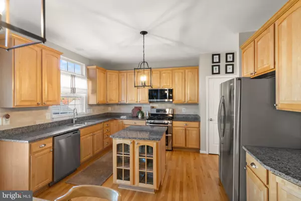 Manassas, VA 20111,8020 TOWERING OAK WAY