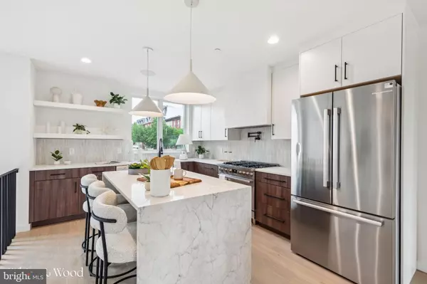 610 N BRENNA WALK, Philadelphia, PA 19123