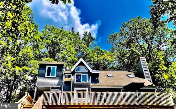 Bushkill, PA 18324,1026 HAMPSTEAD RD