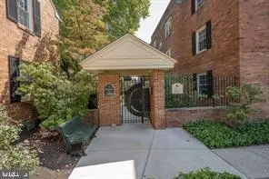 Bala Cynwyd, PA 19004,42 CONSHOHOCKEN STATE RD #5-D