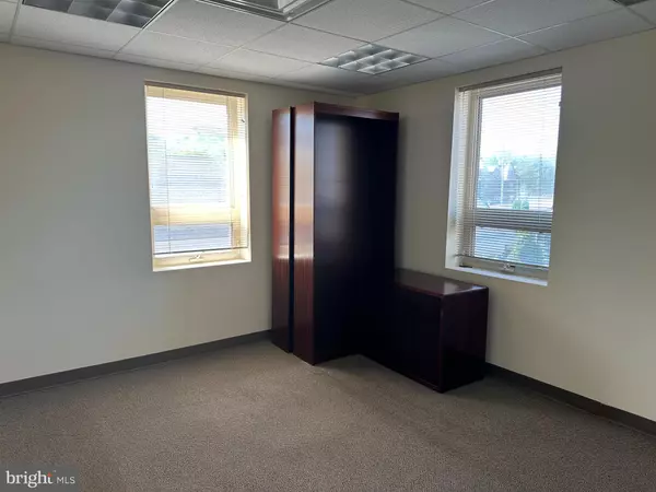 Doylestown, PA 18901,16 N FRANKLIN ST #105