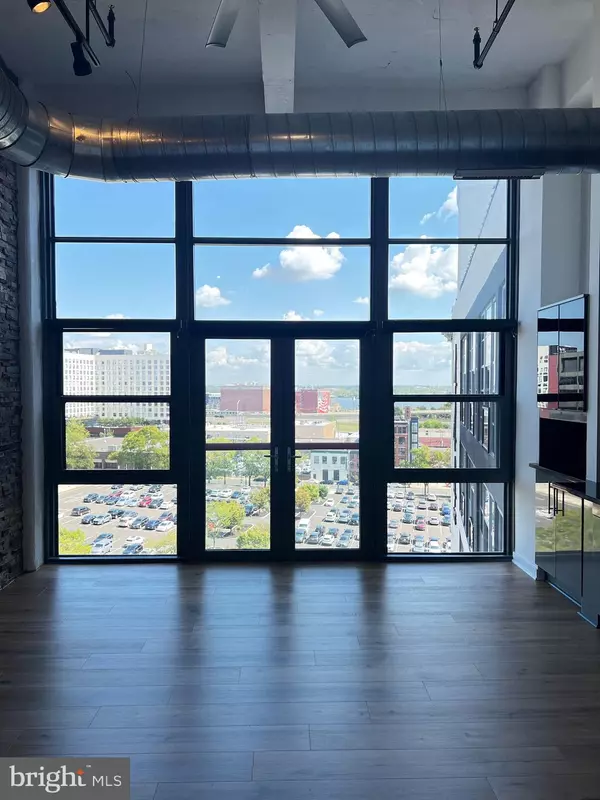 Philadelphia, PA 19123,444 N 4TH ST #817