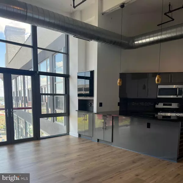 Philadelphia, PA 19123,444 N 4TH ST #817