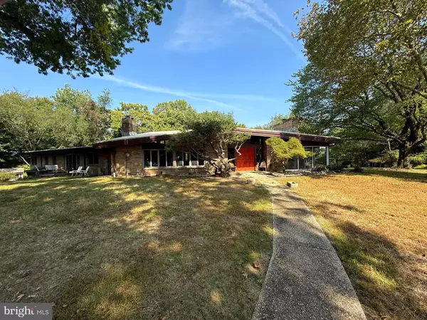 108 S SPRING VALLEY RD, Wilmington, DE 19807