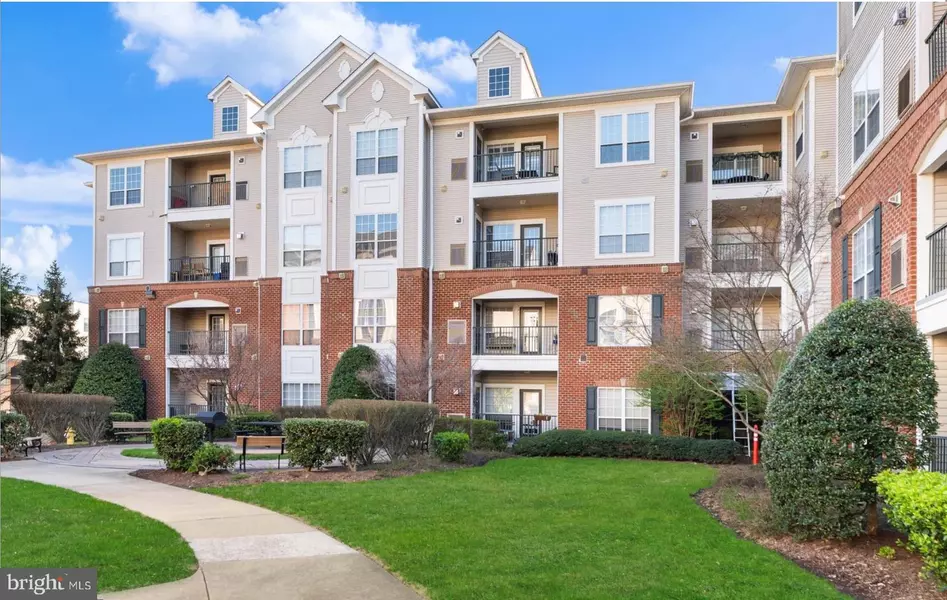 4850 EISENHOWER AVE #203, Alexandria, VA 22304