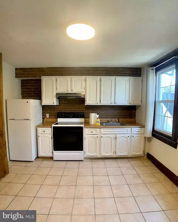 715 HALLOWELL ST #2, Conshohocken, PA 19428